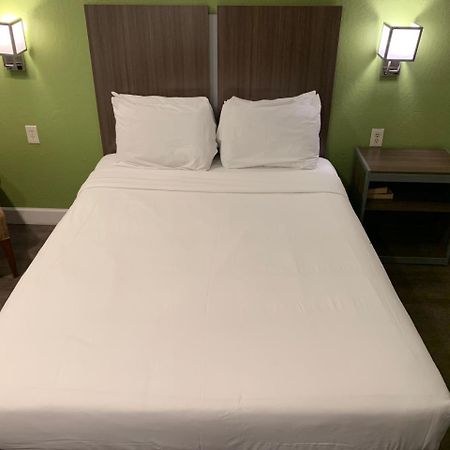 Gilroy Inn מראה חיצוני תמונה