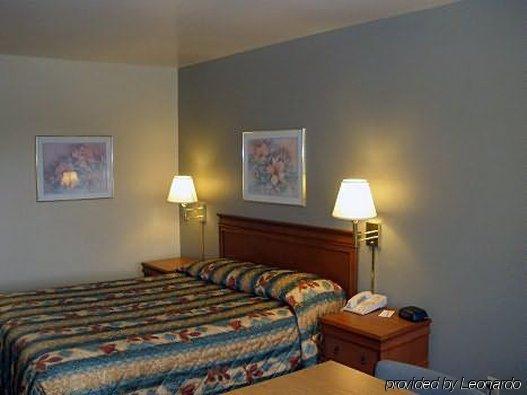 Gilroy Inn מראה חיצוני תמונה