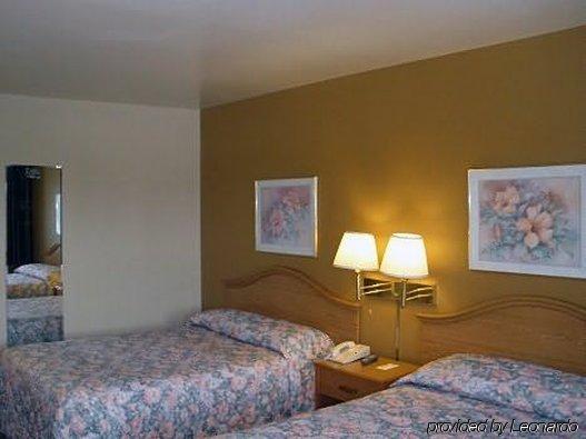 Gilroy Inn מראה חיצוני תמונה