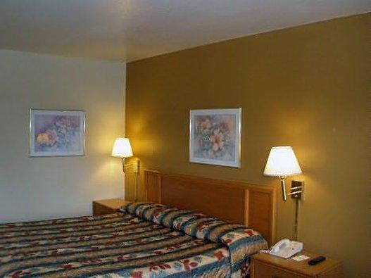 Gilroy Inn מראה חיצוני תמונה