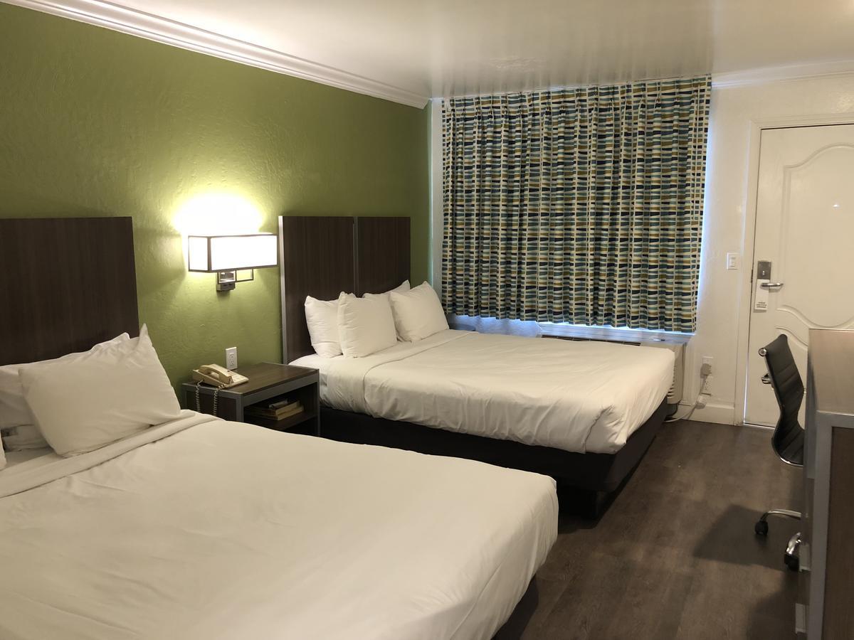 Gilroy Inn מראה חיצוני תמונה