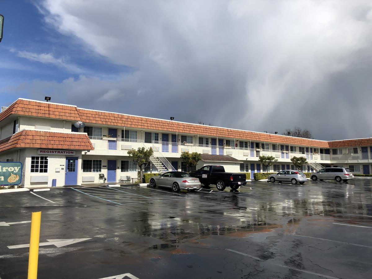 Gilroy Inn מראה חיצוני תמונה