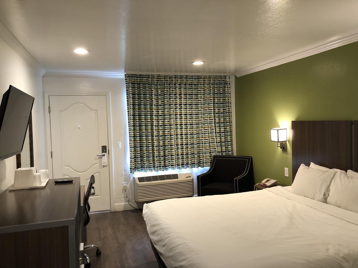 Gilroy Inn מראה חיצוני תמונה