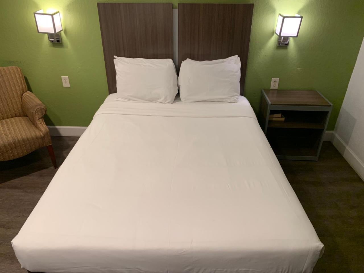 Gilroy Inn מראה חיצוני תמונה