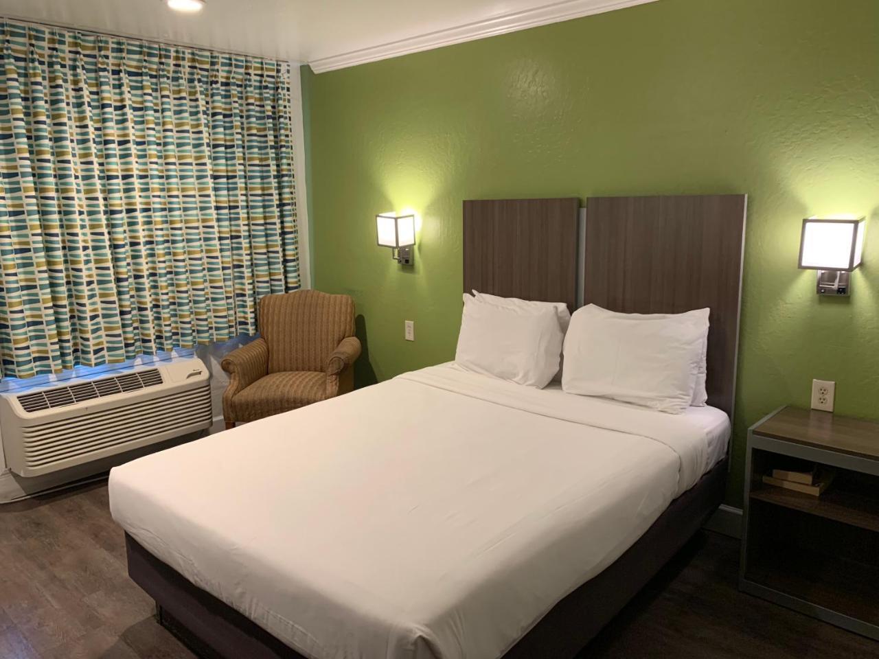 Gilroy Inn מראה חיצוני תמונה